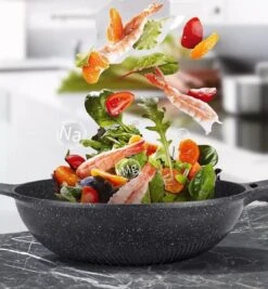 Cheffinger Wokpan Met Deksel - 32cm - Zwart - Pan - Keukenaccessoires 18 Cheffinger Wokpan Met Deksel - 32cm - Zwart - Pan - Keukenaccessoires -Meubelwinkel 1111x1200