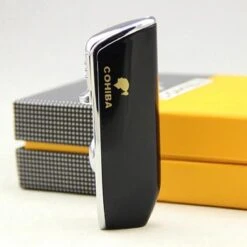 Cohiba® Sigarenaansteker - Sigarenboor - Sigaren - Sigaar - Cohiba Aansteker - Sigarenboor - Sigaren Accessoires - Sigarenknipper - Sigaar Aansteker - Cohiba - Incl. Luxe Geschenkdoos - Zwart -Meubelwinkel 1200x1200 1139