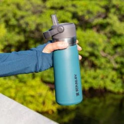 Stanley The IceFlow™ Flip Straw Water Bottle 0,65L - Thermosfles - Lagoon 15 Stanley The IceFlow™ Flip Straw Water Bottle 0,65L - Thermosfles - Lagoon -Meubelwinkel 1200x1200 1209