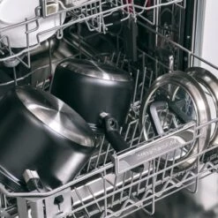 BK Flow Cool Black Glas Kookpannenset - 4-delig - Zwart - Glazen Deksel - Veilig Afgietsysteem - Inductie 13 BK Flow Cool Black Glas Kookpannenset - 4-delig - Zwart - Glazen Deksel - Veilig Afgietsysteem - Inductie -Meubelwinkel 1200x1200 124