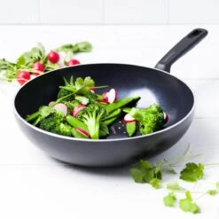 GreenPan Memphis Keramische Wokpan - Ø 28 Cm - PFAS-vrij 30 GreenPan Memphis Keramische Wokpan - Ø 28 Cm - PFAS-vrij -Meubelwinkel 1200x1200 232