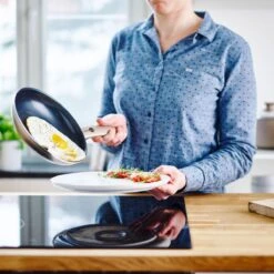 GreenPan Cambridge Koekenpan 20cm - Brons - Inductie - PFAS-vrij 25 GreenPan Cambridge Koekenpan 20cm - Brons - Inductie - PFAS-vrij -Meubelwinkel 1200x1200 499