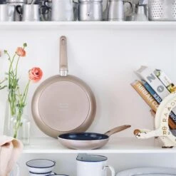 GreenPan Cambridge Koekenpan 20cm - Brons - Inductie - PFAS-vrij 26 GreenPan Cambridge Koekenpan 20cm - Brons - Inductie - PFAS-vrij -Meubelwinkel 1200x1200 500