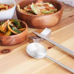 House Of Husk 1 Persoons Chopstick Lepel Set - 1 Paar Metalen Koreaanse Eetstokjes - Inclusief Eetlepel En Houder - RVS - Metaal - Eetstokjes - Koreaans - Vaatwasserbestendig - Sushi Chopsticks - Noodles - Zilver 9 House Of Husk 1 Persoons Chopstick Lepel Set - 1 Paar Metalen Koreaanse Eetstokjes - Inclusief Eetlepel En Houder - RVS - Metaal - Eetstokjes - Koreaans - Vaatwasserbestendig - Sushi Chopsticks - Noodles - Zilver -Meubelwinkel 1200x1200 635