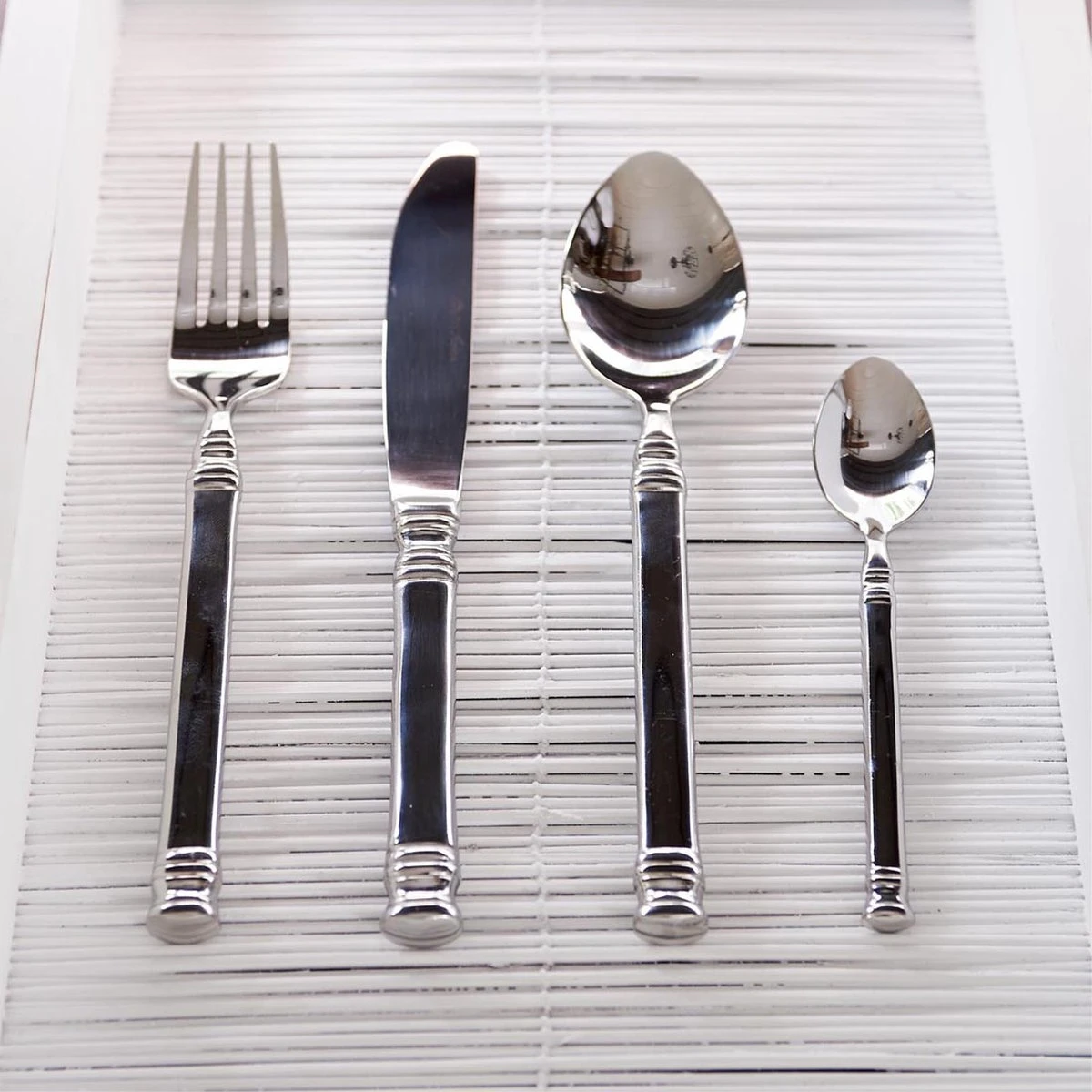 Riviera Maison Bestekset Zilver - Bon Appétit Cutlery - Set Van 4 Stuks 5 Riviera Maison Bestekset Zilver - Bon Appétit Cutlery - Set Van 4 Stuks - Afbeelding 3