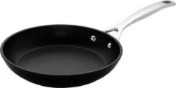 Le Creuset Koekenpan Les Forgées TNS - ø 24 Cm - Standaard Anti-aanbaklaag -Meubelwinkel 1200x601 5