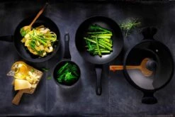 Mammoet Essentials Vesucio Braadpan - 28cm - Anti-aanbaklaag - Met Deksel -Meubelwinkel 1200x800 34