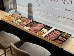 Sjoelbak - Borrelsjoelbak - Hapjesplank - Borrelplank - Mini Sjoelbak 120 Cm Met Zwarte Bakjes - Kleine Sjoelbakken 10 Sjoelbak - Borrelsjoelbak - Hapjesplank - Borrelplank - Mini Sjoelbak 120 Cm Met Zwarte Bakjes - Kleine Sjoelbakken -Meubelwinkel 1200x899 22