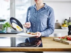 GreenPan Cambridge Hapjespan Met Deksel 28cm - Brons - Inductie - PFAS-vrij 17 GreenPan Cambridge Hapjespan Met Deksel 28cm - Brons - Inductie - PFAS-vrij -Meubelwinkel 1200x899 6