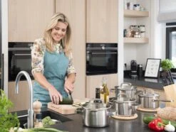 Sola Pannenset Juvia - 4 Delig - Ø 16,16,18,20 Cm - Zilver - RVS - Sandwichbodem -Meubelwinkel 1200x906