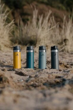 Stanley The Trigger-Action Travel Mug 0,35L Lagoon -Meubelwinkel 800x1200 55